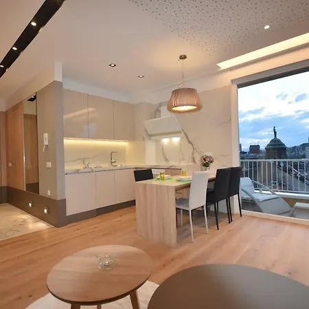 Apartment Royal