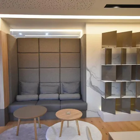 Apartment Royal *
